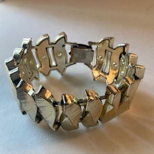 Karu Arke Inc. Chunky Link Vintage Chain Bracelet